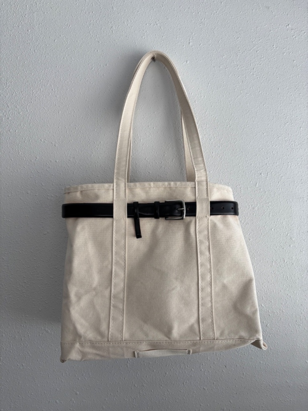 L.L. Bean x Tibi The Re-Imagined Boat and Tote Canvas Belt Bag - Picture 9 of 13